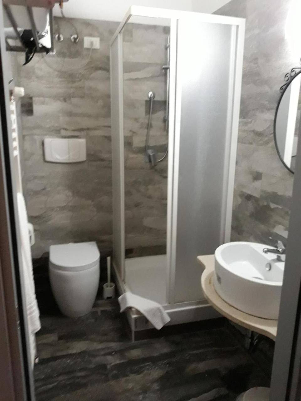 Sira House Milano Hotell Eksteriør bilde